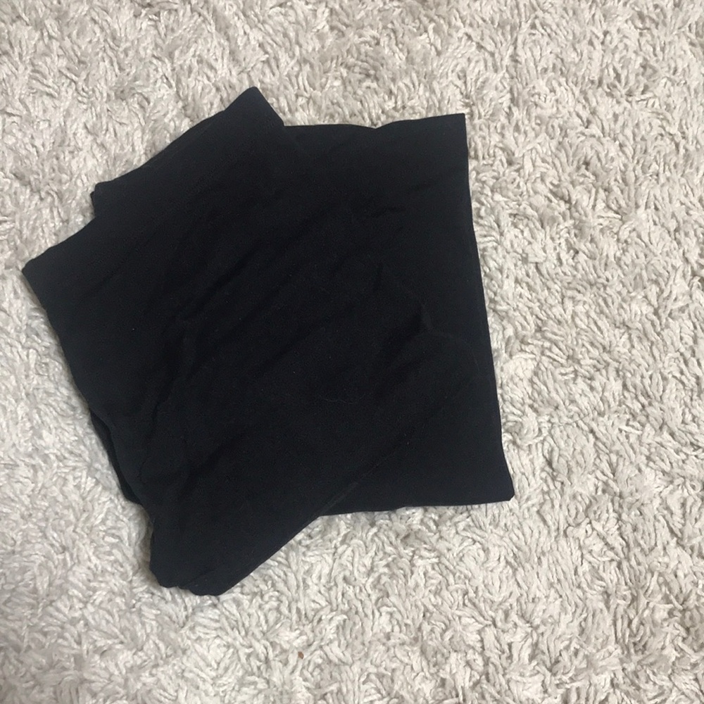 2 pairs of black felina leggings